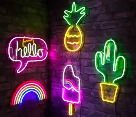 Projektowanie neonów LED – Warszawa